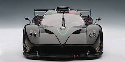 パガーニ ゾンタ R 1/18 Pagani Zonta