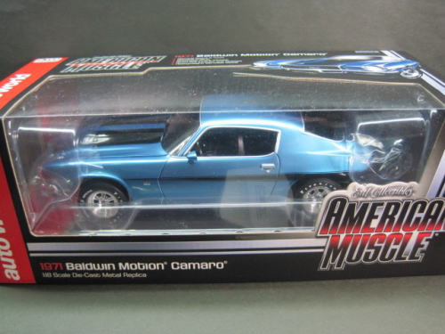カマロ 1/18 1971 Bailwin Motion Camaro